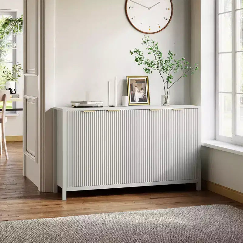 Buffet moderne cannelé de 55", armoire de rangement, buffet/crédence en bois à 4 portes avec étagère réglable pour salle à manger, cuisine et salon