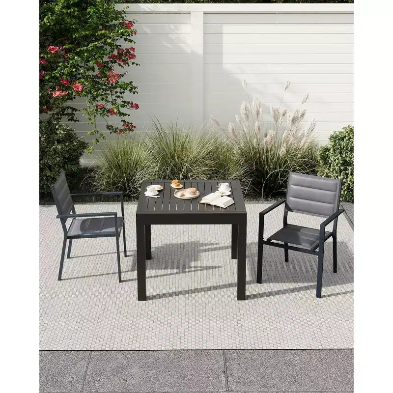 Chaises de patio empilables, chaises de salle à manger d'extérieur en alliage d'aluminium avec accoudoirs, siège large, convenant aux balcons, jardins et arrière-cours.