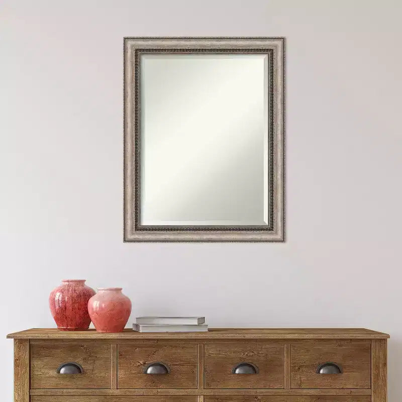 Miroir mural de salle de bain encadré orné argenté